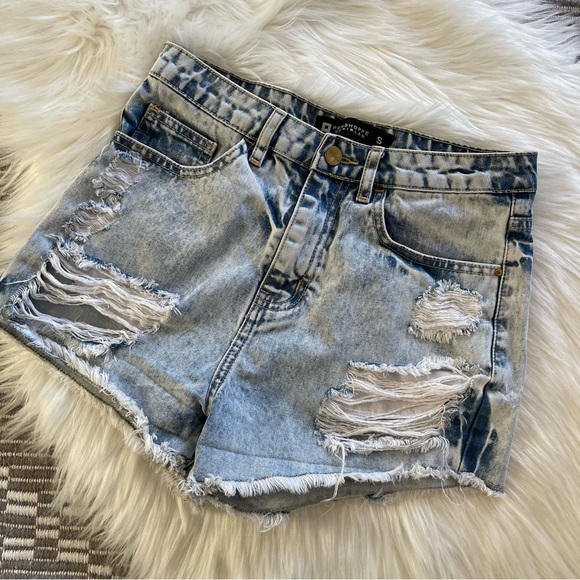 PENSHOPPE Denimlab Distressed light wash denim Jean Shorts S - Picture 6 of 6